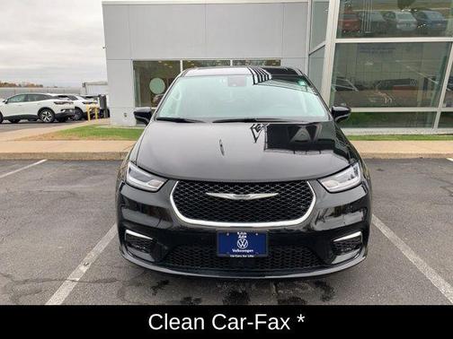 2024 Chrysler Pacifica Touring-L