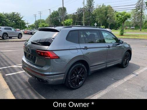 2022 Volkswagen Tiguan 2.0T SE R-Line Black