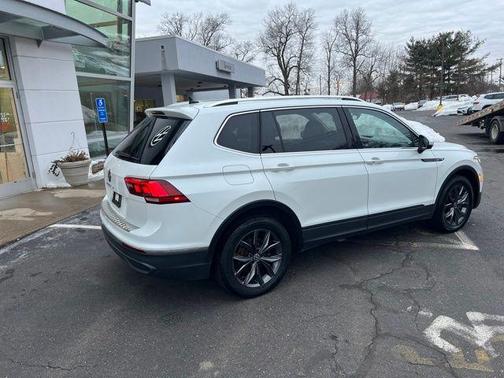 2023 Volkswagen Tiguan 2.0T SE