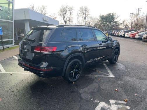2022 Volkswagen Atlas 3.6 V6 SEL R-Line Black