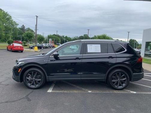 2024 Volkswagen Tiguan 2.0T SE