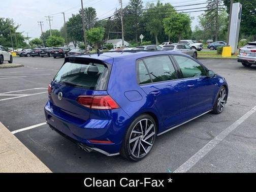 2019 Volkswagen Golf R 2.0T w/DCC & Navigation