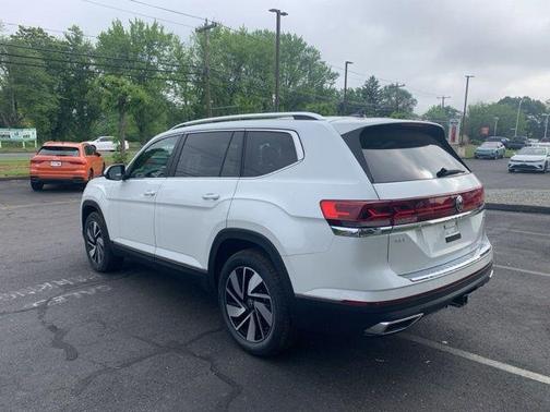 2025 Volkswagen Atlas 2.0T SEL