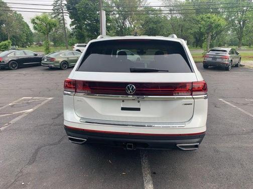 2025 Volkswagen Atlas 2.0T SEL