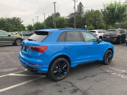2022 Audi Q3 45 S line Premium