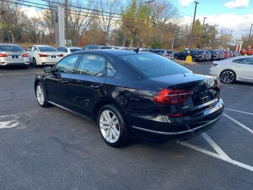 2019 Volkswagen Passat 2.0T Wolfsburg