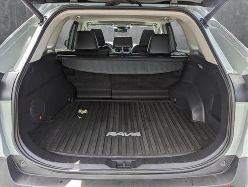 2021 Toyota RAV4 Hybrid XLE Premium