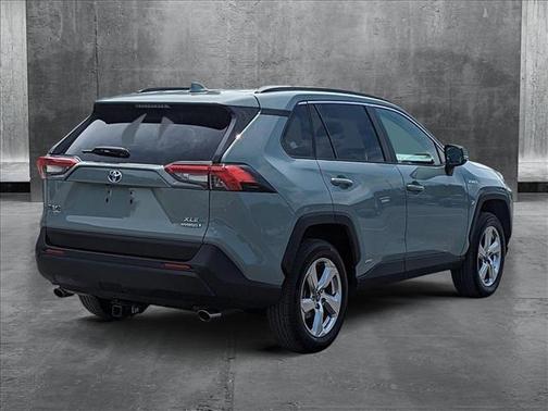 2021 Toyota RAV4 Hybrid XLE Premium