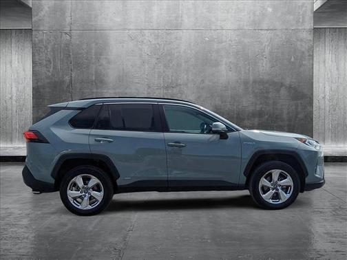 2021 Toyota RAV4 Hybrid XLE Premium