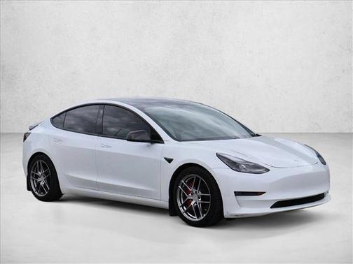 Pearl White Multi Coat 2021 Tesla Model 3 Long Range