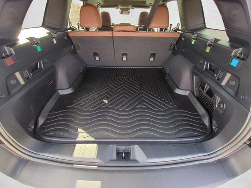 Crystal Black Pearl 2026 Subaru Outback Touring XT