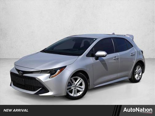 Classic Silver Metallic 2019 Toyota Corolla SE