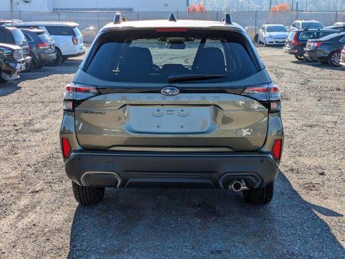 Autumn Green Metallic 2025 Subaru Forester Limited