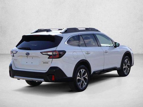 Crystal White Pearl 2022 Subaru Outback Touring