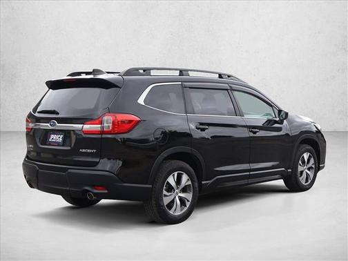 Crystal Black Pearl 2022 Subaru Ascent Premium 8-Passenger