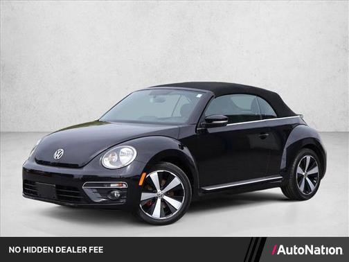 Deep Black Pearl Metallic 2013 Volkswagen Beetle 2.0T
