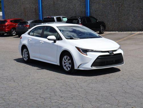 Ice Cap 2025 Toyota Corolla LE