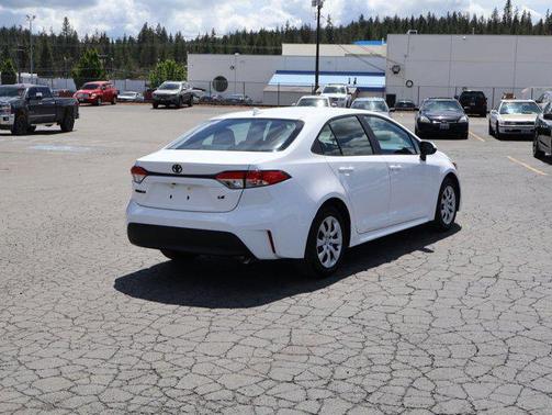 Ice Cap 2025 Toyota Corolla LE