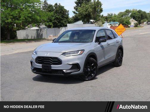 Urban Gray Pearl 2024 Honda HR-V AWD Sport