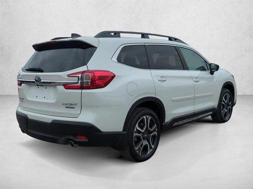 Crystal White Pearl 2026 Subaru Ascent Limited 7-Passenger