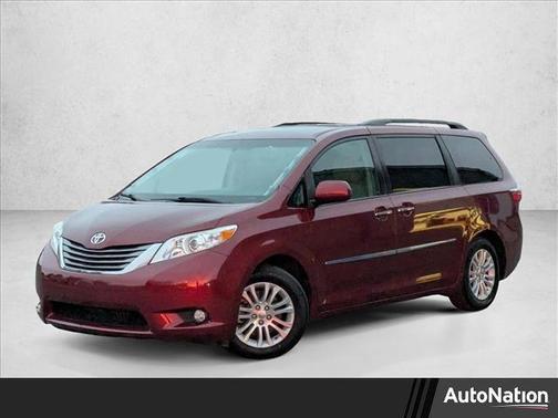 2015 Toyota Sienna XLE