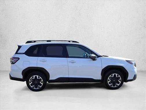 Crystal White Pearl 2025 Subaru Forester Premium