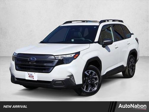 Crystal White Pearl 2025 Subaru Forester Premium