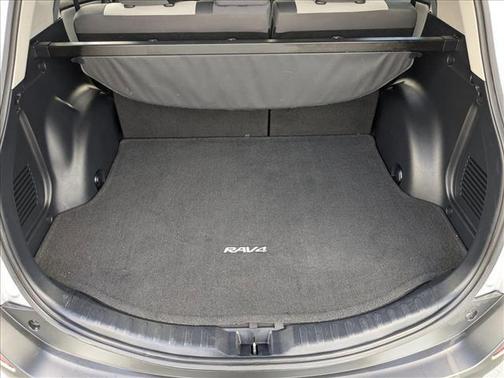 Classic Silver Metallic 2015 Toyota RAV4 XLE