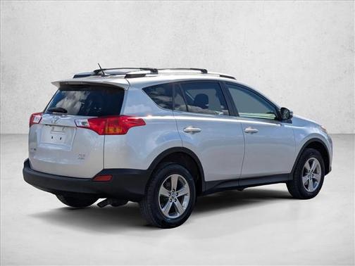 Classic Silver Metallic 2015 Toyota RAV4 XLE