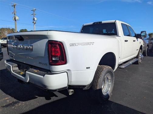 Bright White Clearcoat 2026 RAM 3500 Big Horn