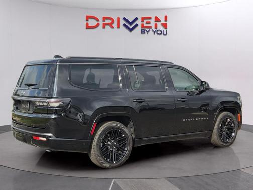 Gloss Black 2026 Jeep Grand Wagoneer Limited Reserve