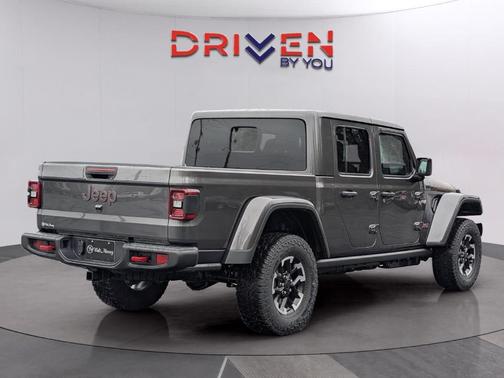 Granite Crystal Clearcoat Metallic 2026 Jeep Gladiator Rubicon