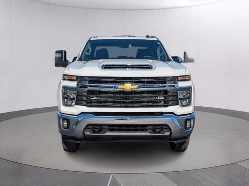 Summit White 2024 Chevrolet Silverado 3500 LT