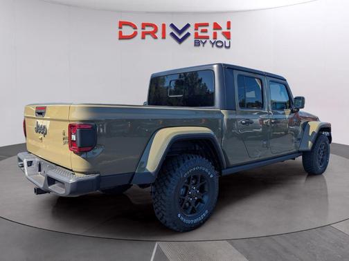 2025 Jeep Gladiator Sport