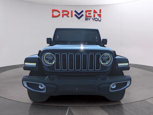 Black Clearcoat 2026 Jeep Wrangler Sahara