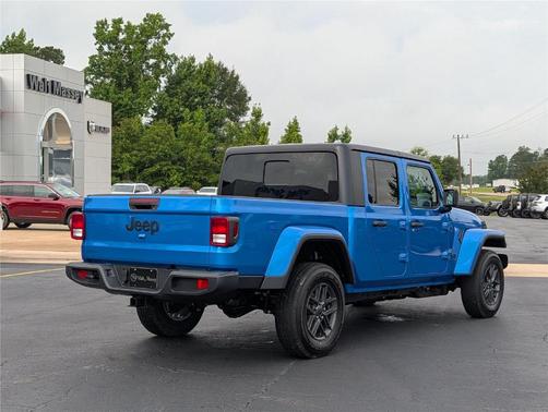 Hydro Blue Pearlcoat 2026 Jeep Gladiator Sport