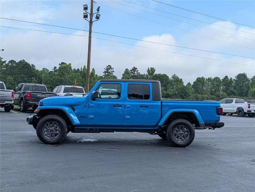 Hydro Blue Pearlcoat 2026 Jeep Gladiator Sport