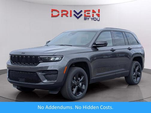 2025 Jeep Grand Cherokee Laredo