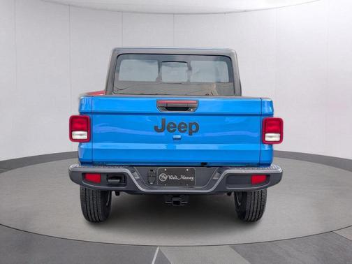 Hydro Blue Pearlcoat 2026 Jeep Gladiator Sport
