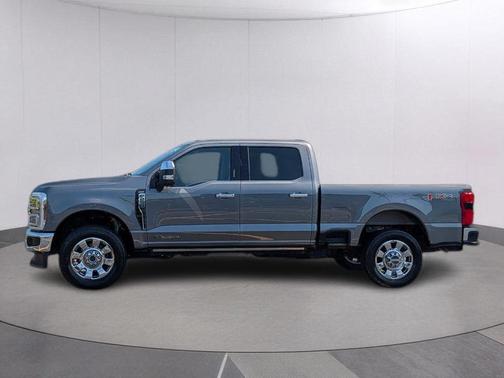 Carbonized Gray 2024 Ford F-250 Lariat