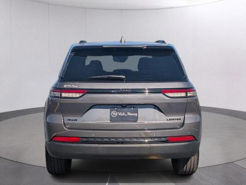 Metallic 2025 Jeep Grand Cherokee Limited