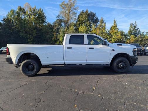 Bright White Clearcoat 2026 RAM 3500 Tradesman