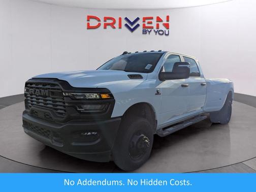 Bright White Clearcoat 2026 RAM 3500 Tradesman