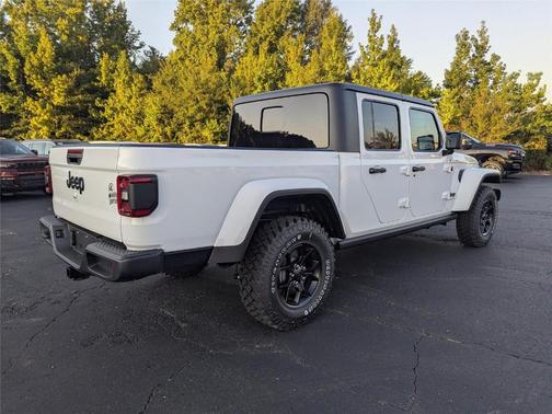 2025 Jeep Gladiator Sport