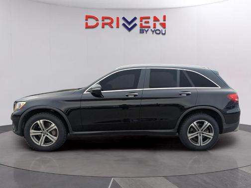 2017 Mercedes-Benz GLC 300 Base