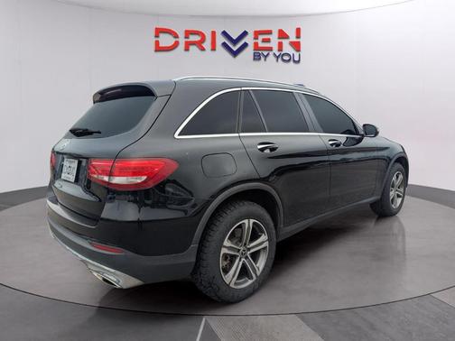 2017 Mercedes-Benz GLC 300 Base