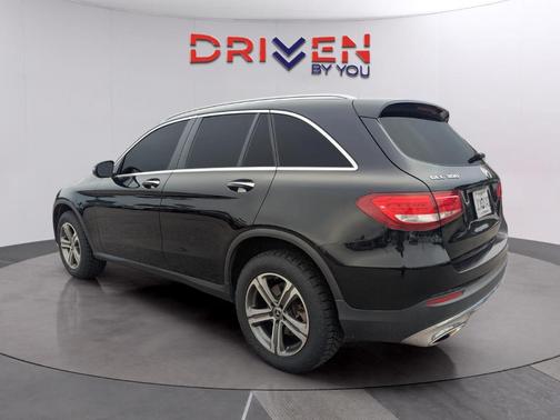 2017 Mercedes-Benz GLC 300 Base