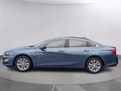 Lakeshore Blue Metallic 2025 Chevrolet Malibu LT
