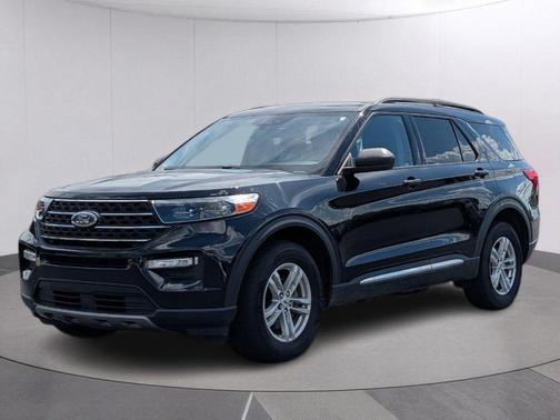 Agate Black 2022 Ford Explorer XLT