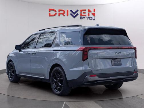 2026 Kia Carnival SX